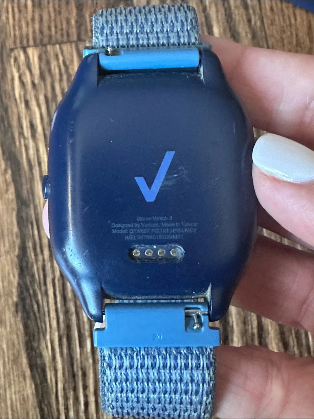 Verizon Gizmo Watch 3 Kids Smartwatch Dark Navy GPS 4G LTE Charger Extra Bands